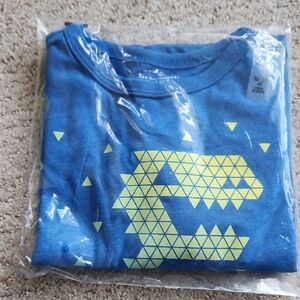 New Baby Boys Dino Tee Size 18-24 Months